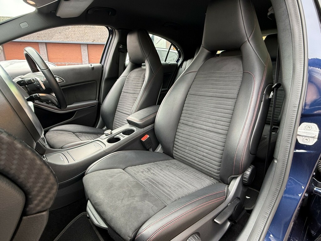 Mercedes-Benz A Class 2.1 A200d Amg Line Blue #4