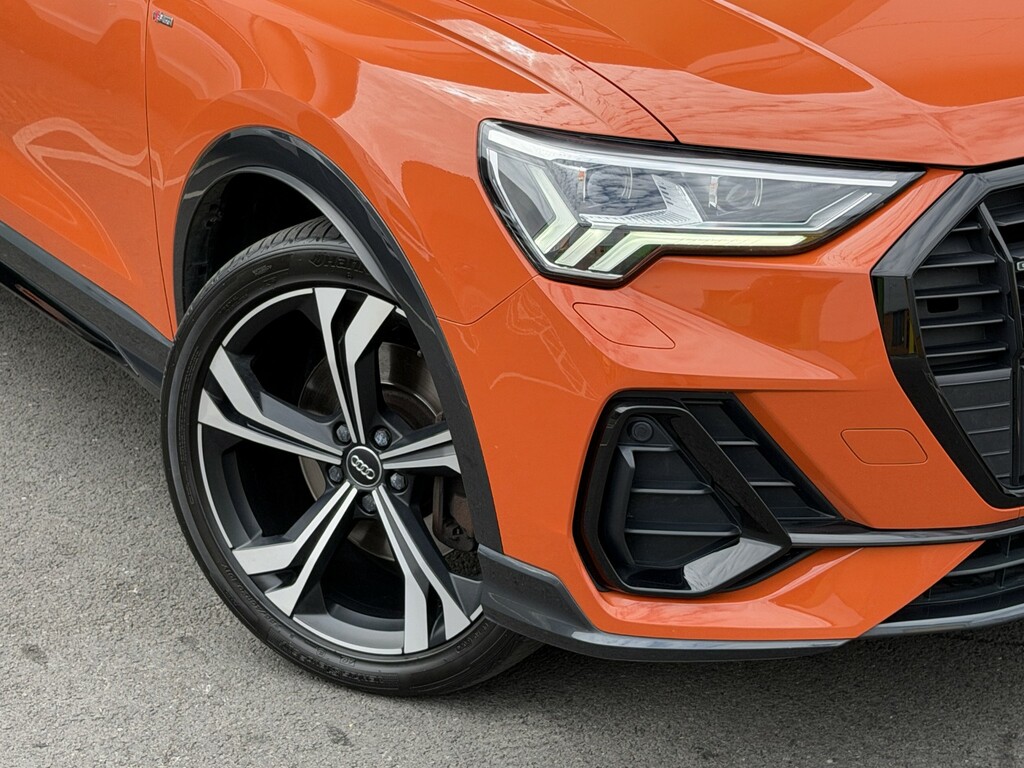 Audi Q3 2.0 Tdi 40 Edition 1 Suv S Tronic Quatt Orange #2