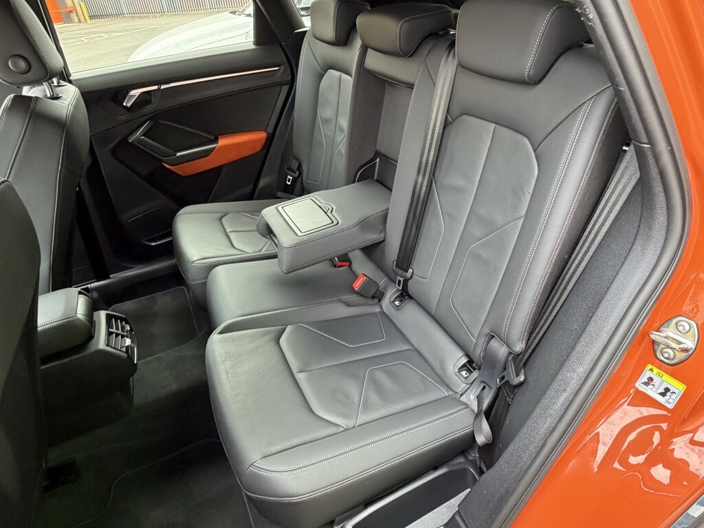 Audi Q3 2.0 Tdi 40 Edition 1 Suv S Tronic Quatt Orange #6