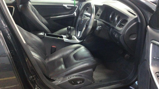 Volvo V60 D3 Se Lux Nav Grey #2