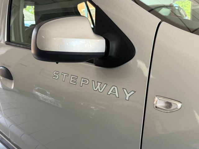 Dacia Sandero Stepway Tce Laureate Hatchback Silver #5