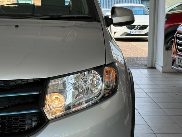 Dacia Sandero Stepway Tce Laureate Hatchback Silver #4