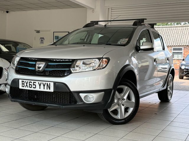 Dacia Sandero Stepway Tce Laureate Hatchback Silver