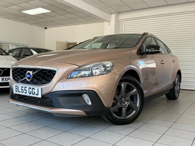 Volvo V40 Cross Country D2 Se Nav Hatchback BL65GGJ Brown