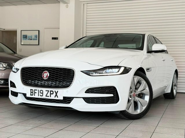 Jaguar XE P250i S Euro White