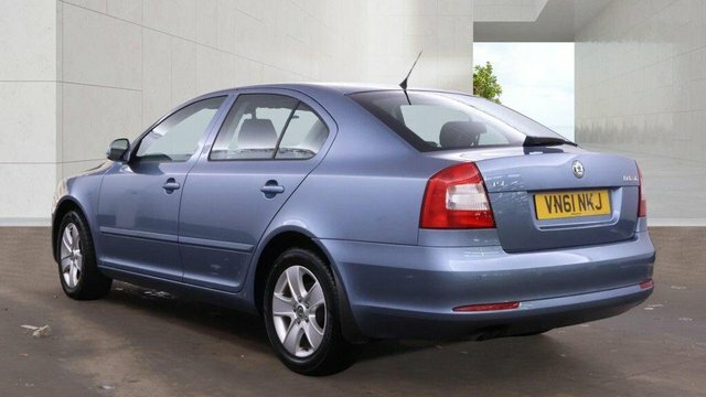 Skoda Octavia Estate 1.6 Tdi Se Dsg Euro 5 201212 Blue #11