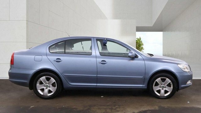 Skoda Octavia Estate 1.6 Tdi Se Dsg Euro 5 201212 Blue #7