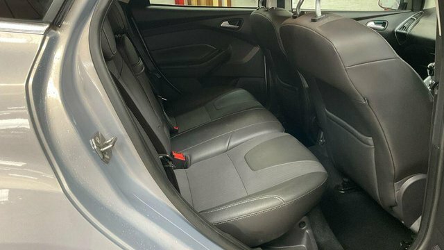 Ford Focus 1.6 Titanium Estate Euro 5 125 Silver #3