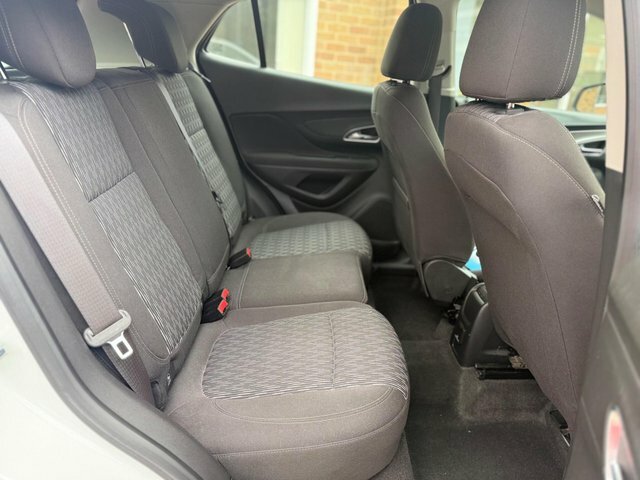 Vauxhall Mokka Exclusiv 2Wd Euro 6 White #4
