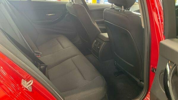 BMW 3 Series 320I Xdrive Se Red #3
