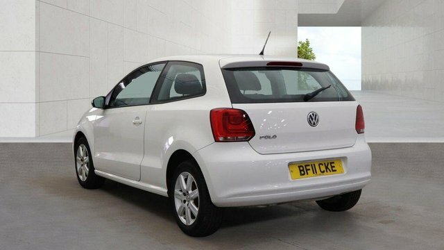 Volkswagen Polo 1.2 Moda Silver #10