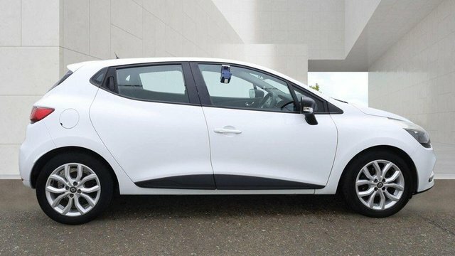 Renault Clio 16V Play Euro 6 White #3