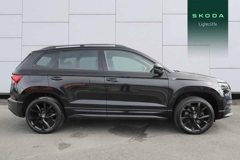 Skoda Karoq 1.5 Tsi Sport Line Dsg Black #4