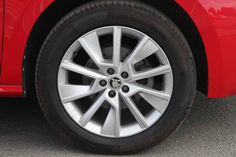 Skoda Kamiq 1.0 Tsi 110 Se Drive - 2023 73 MP73XTE Red #5