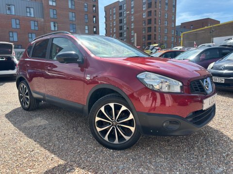 Nissan Qashqai 1.6 360 117 Bhp White #1