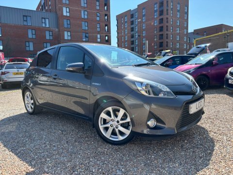 Toyota Yaris T Spirit Hybrid..
