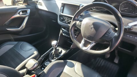 Peugeot 2008 S S Allure..1former  #5