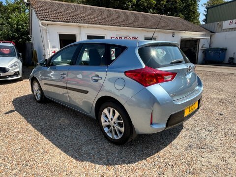 Toyota Auris D-4d Active Blue #21