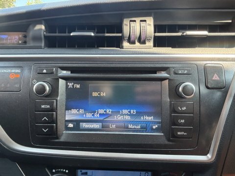 Toyota Auris D-4d Active Blue #12