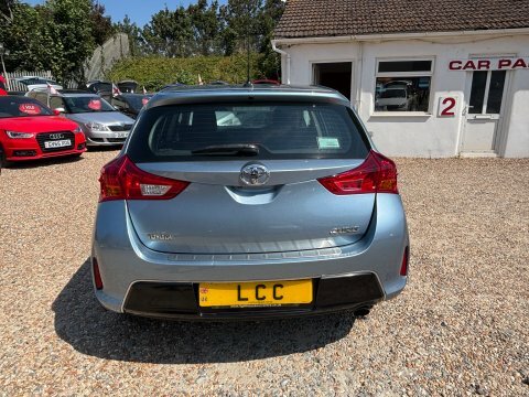 Toyota Auris D-4d Active Blue #22