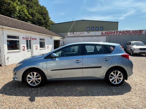 Toyota Auris D-4d Active Blue #19