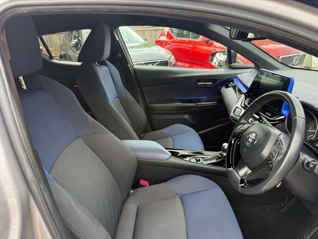 Toyota C-Hr 1.8 Vvt-h Dynamic Cvt Euro 6 Ss Silver #5