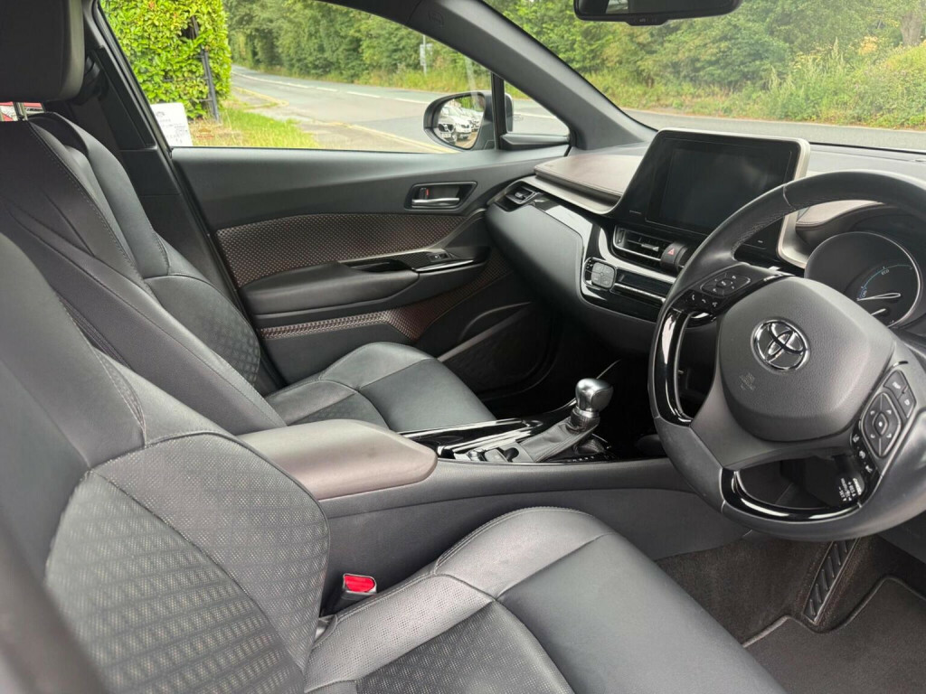 Toyota C-Hr 1.8 Hybrid Dynamic Cvt Grey #23