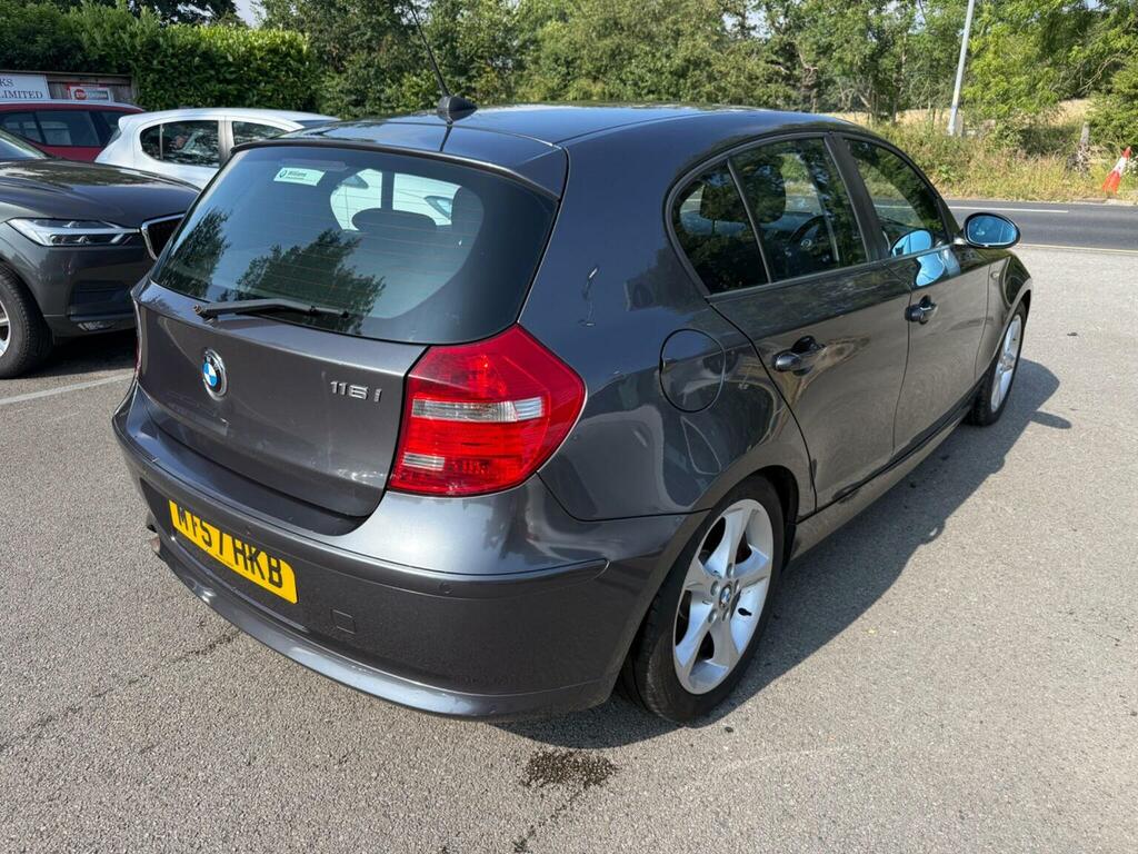 BMW 1 Series Hatchback Black #10