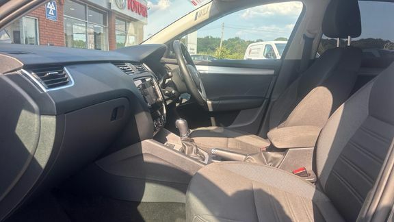 Skoda Octavia 1.6 Tdi Scr Se Technology Dsg Euro 6 Ss Blue #5