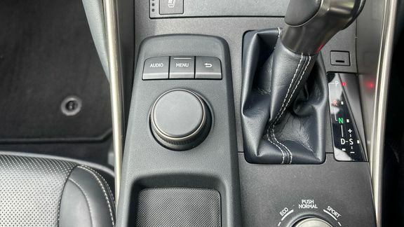 Lexus IS 2.5 300H Saloon Hybrid E-cvt Euro 6 S Blue #39