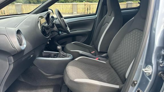 Toyota Aygo X Edge Auto #5