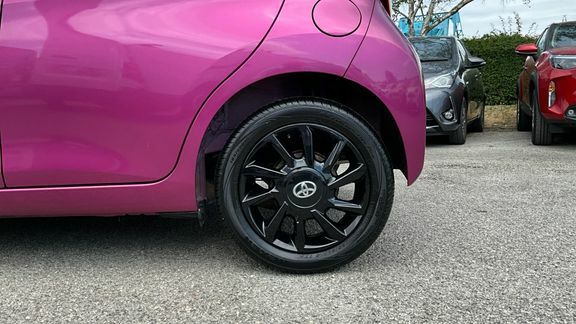 Toyota Aygo X 1.0 Vvt-i X-cite Euro 6 Purple #25