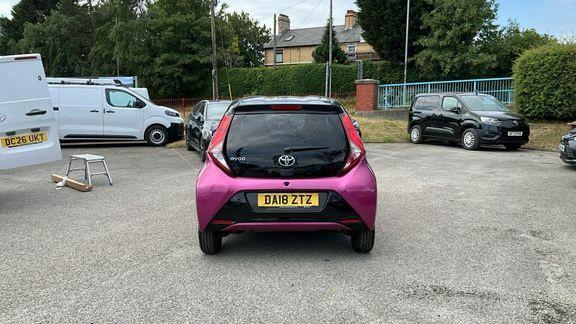 Toyota Aygo X 1.0 Vvt-i X-cite Euro 6 Purple #26