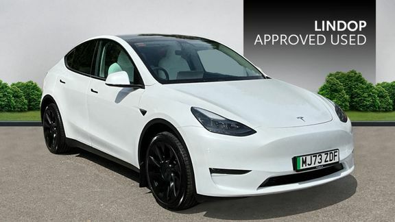 Tesla Model Y Dual Motor Long Range 4Wde White