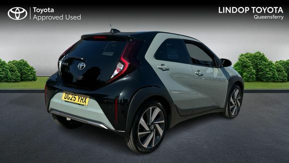 Toyota Aygo X Exclusive Auto DG25YHX #2