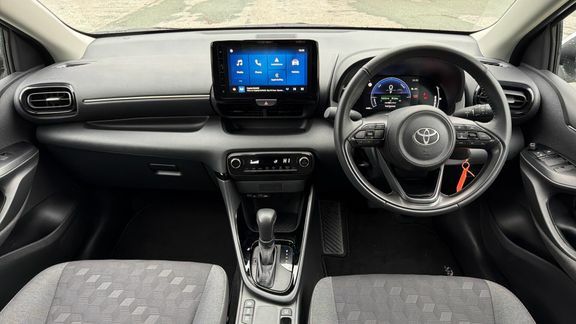 Toyota Yaris Excel Green #5