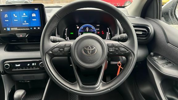 Toyota Yaris Excel Green #6