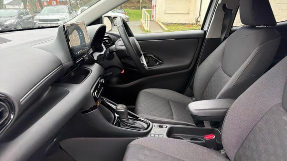 Toyota Yaris Excel Green #10