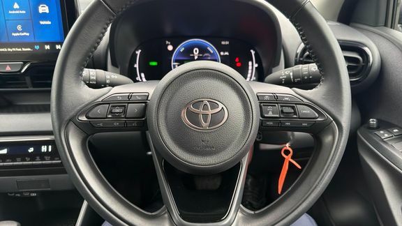 Toyota Yaris Excel Green #8