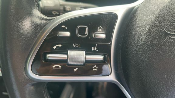 Toyota Verso Mpv Black #18