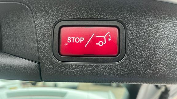 Toyota Verso Mpv Black #16