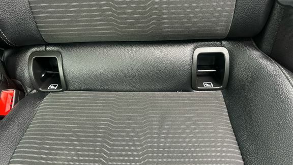 Mercedes-Benz GLA Class 250E Exclusive Edition Premium Plus Blue #14