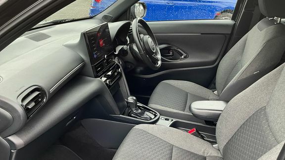 Toyota Yaris Cross Design Fwd FD25WVH Black #5
