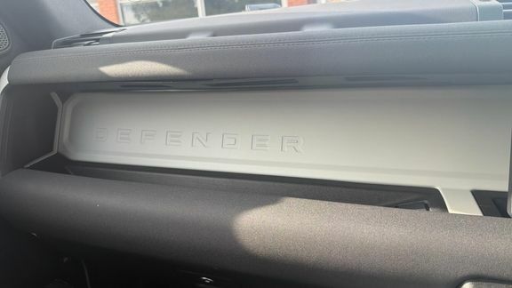 Land Rover Defender D250 Hard Top Black #39