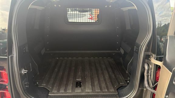 Land Rover Defender D250 Hard Top Black #13