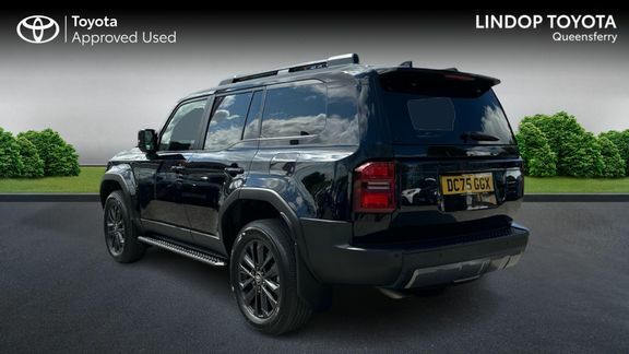 Toyota Land Cruiser Invincible 5 Seats Pan Roof Black #4