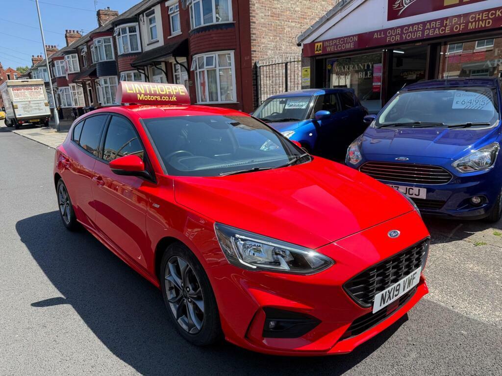 Ford Focus 1.5 Ecoblue St-line Euro 6 S S Red