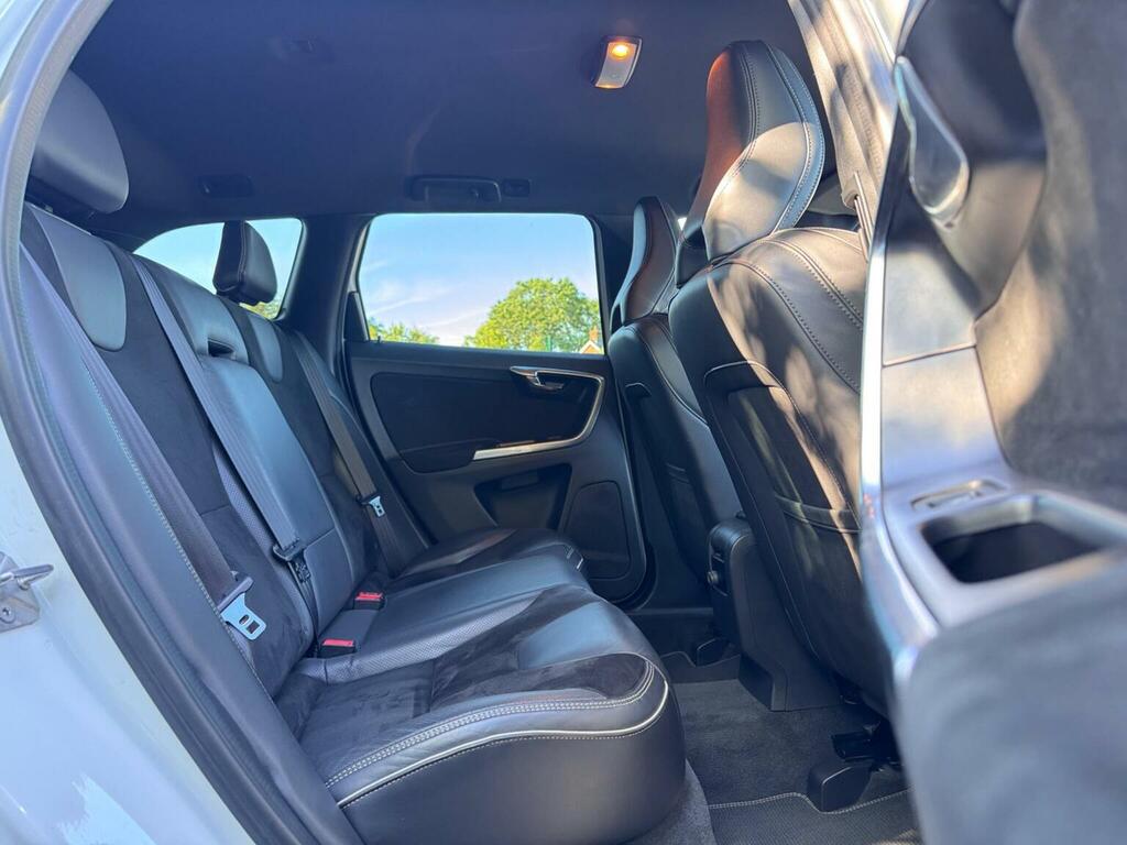 Volvo XC60 2.0 D4 R-design Nav Suv Euro 6 Black #31