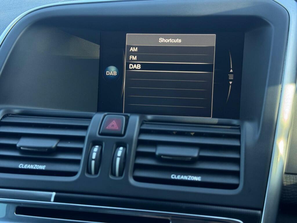 Volvo XC60 2.0 D4 R-design Nav Suv Euro 6 Black #56
