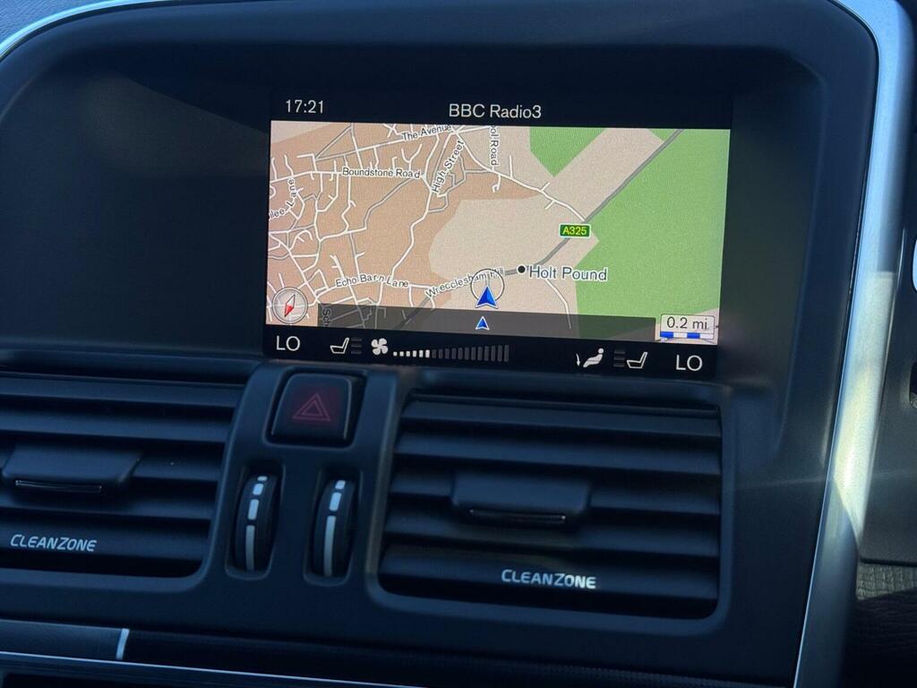 Volvo XC60 2.0 D4 R-design Nav Suv Euro 6 Black #57